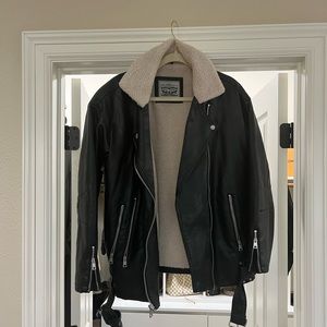 Worn one time. Recently move to Texas and can no longer wear.